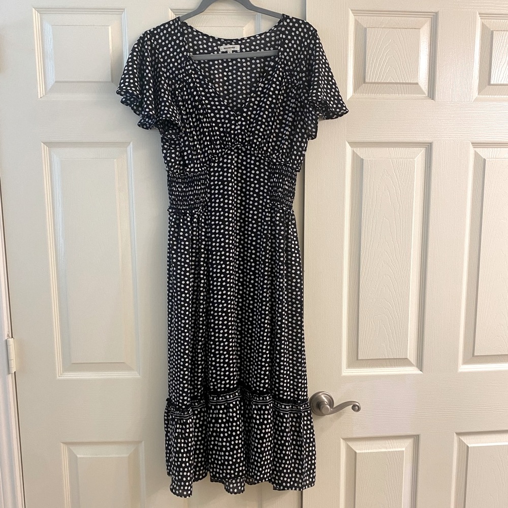 Max studio flutter sleeve midi dress